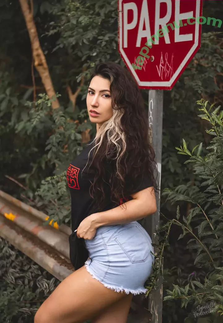 Danievedo nude photo #1267 (Danielle Vedovelli)