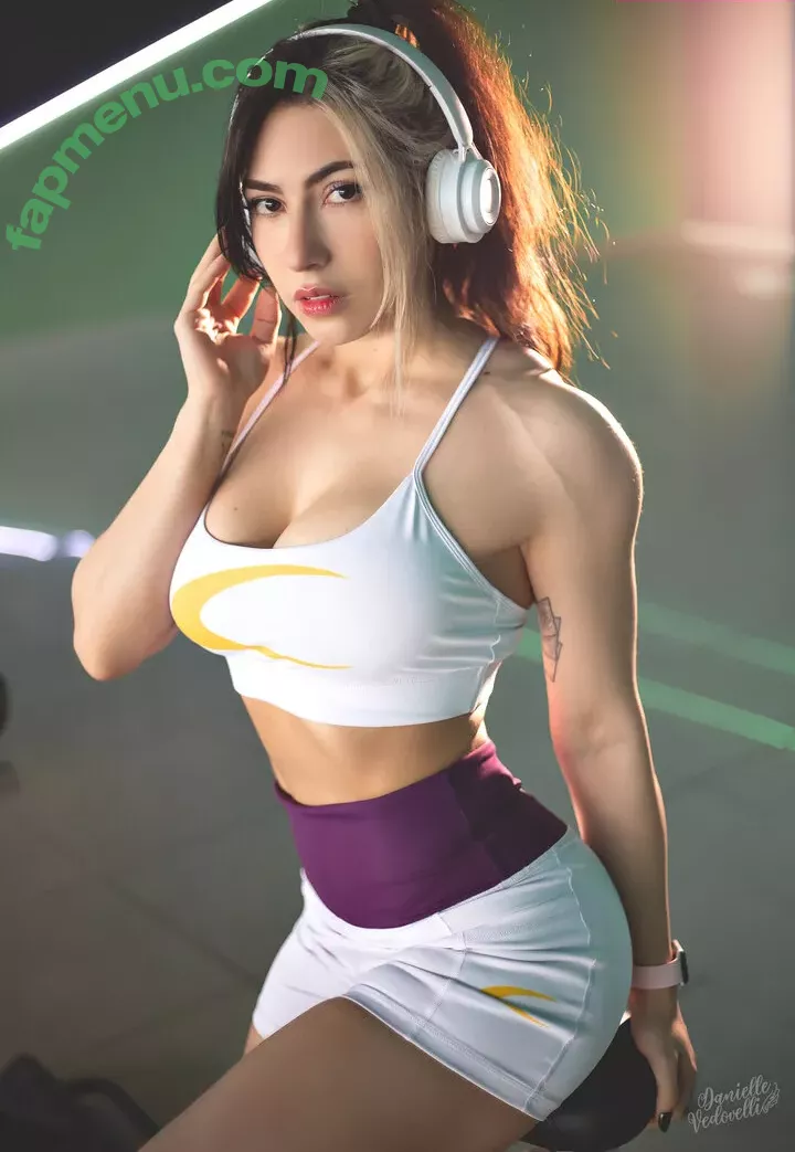 Danievedo nude photo #1298 (Danielle Vedovelli)