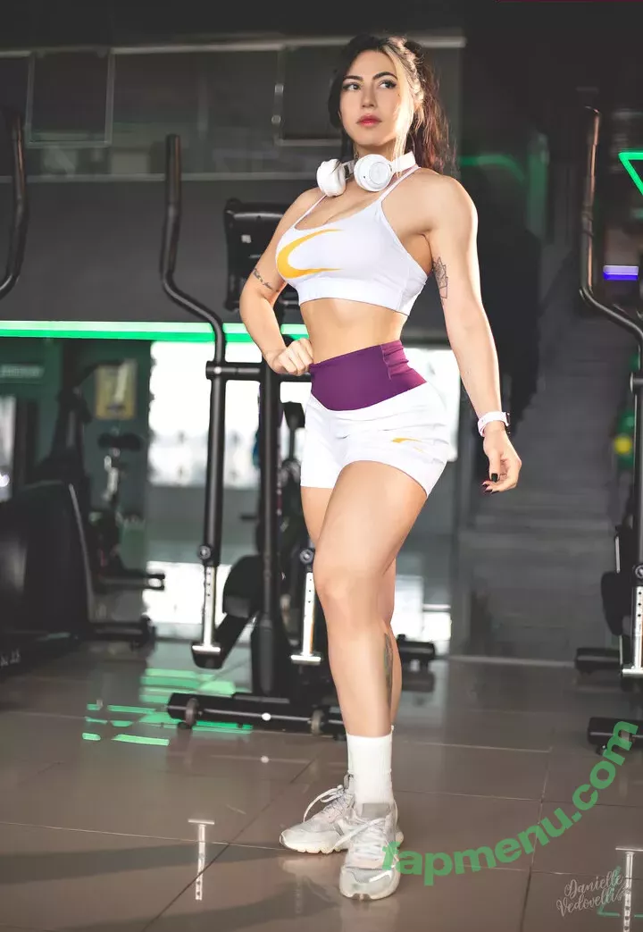 Danievedo nude photo #1312 (Danielle Vedovelli)