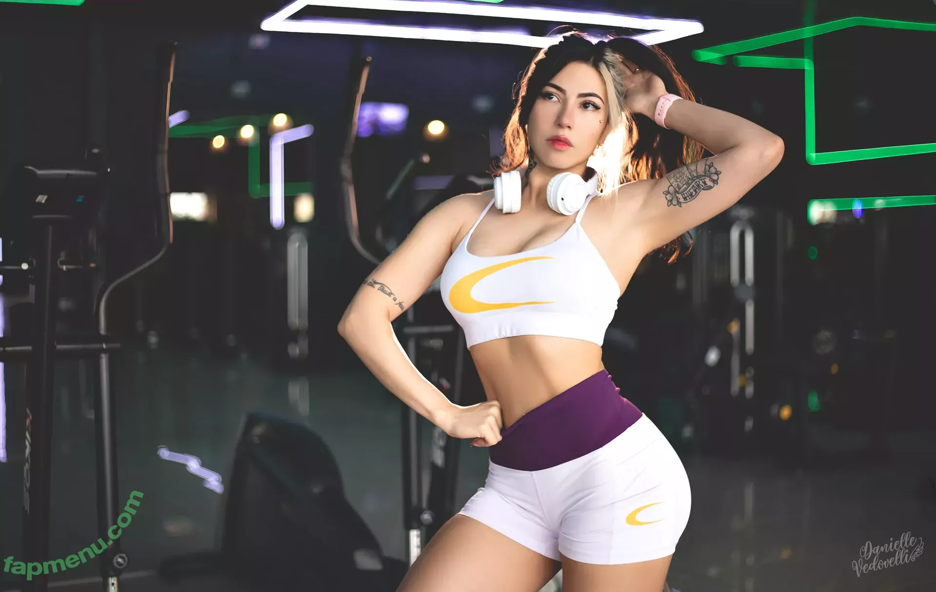 Danievedo nude photo #1313 (Danielle Vedovelli)