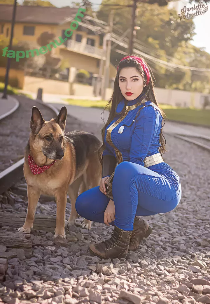 Danievedo nude photo #1390 (Danielle Vedovelli)