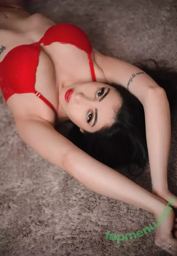 Danievedo nude photo #1441 (Danielle Vedovelli)