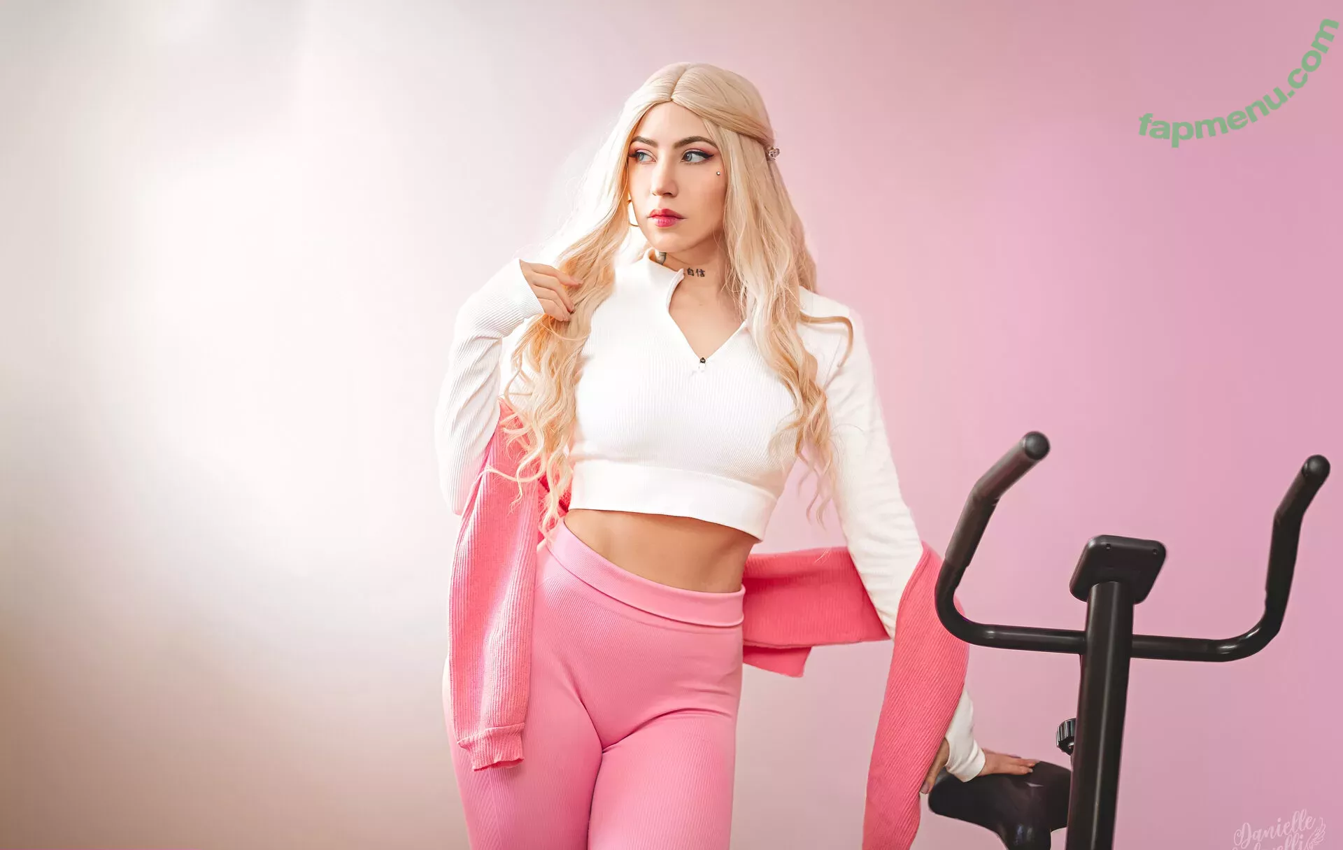 Danievedo nude photo #1746 (Danielle Vedovelli)