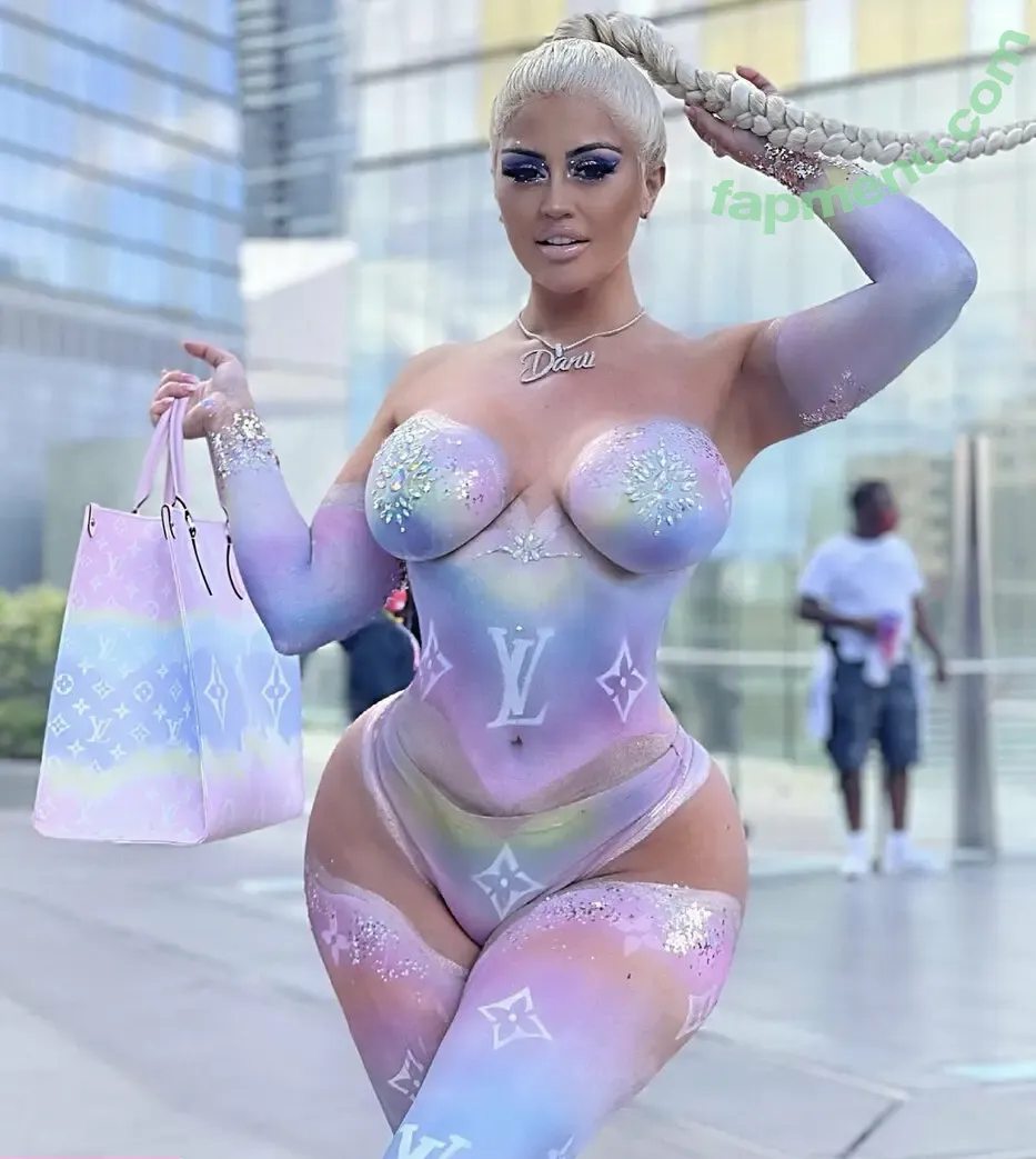 Danii Banks nude photo #0412 (danii.banks / daniibanks / daniibanks_)