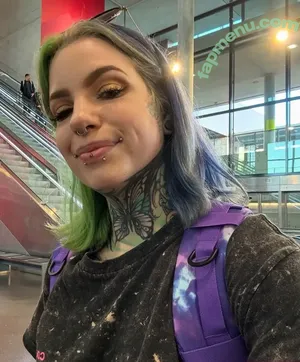 Danii.Cupcake / Ms.Morningxstar nude photo #0075