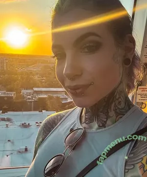 Danii.Cupcake / Ms.Morningxstar nude photo #0081