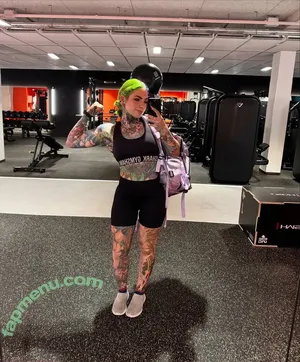 Danii.Cupcake / Ms.Morningxstar nude photo #0088