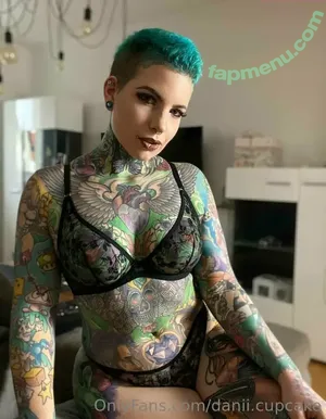 Danii.Cupcake nude photo #0095