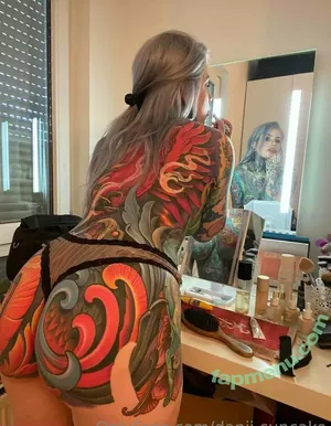 Danii.Cupcake nude photo #0115