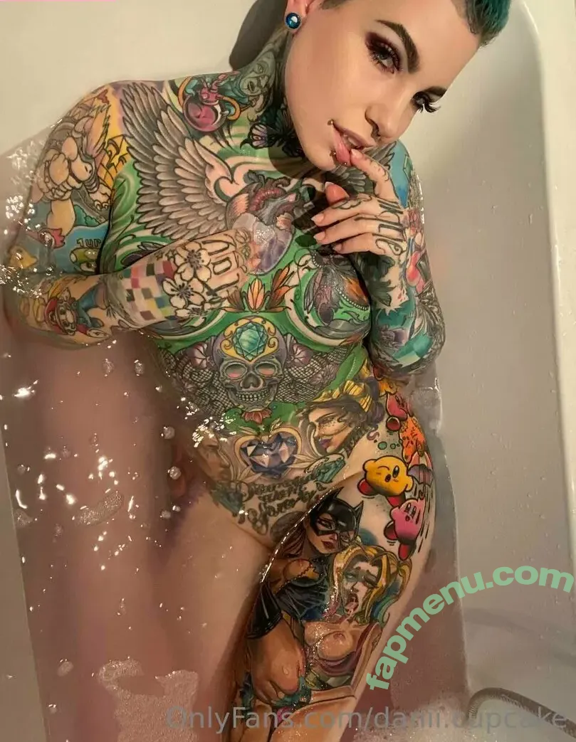 Danii.Cupcake nude photo #0100 (Danii.Cupcake)