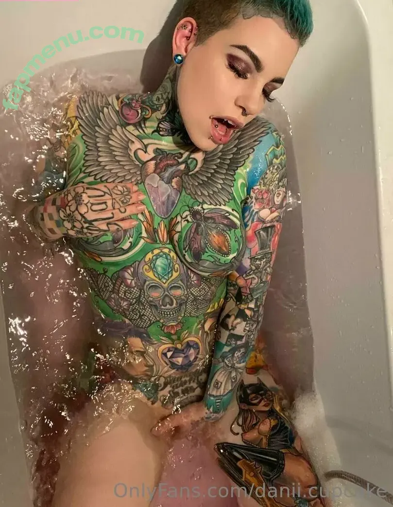 Danii.Cupcake nude photo #0105 (Danii.Cupcake)