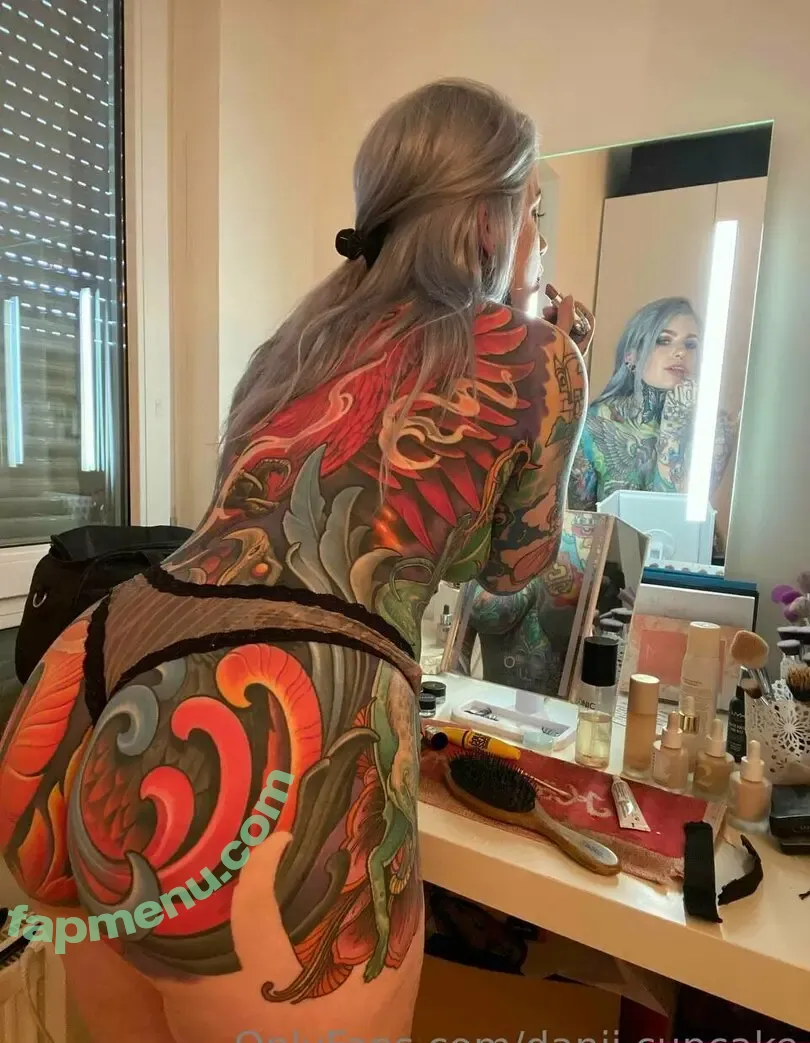 Danii.Cupcake nude photo #0114 (Danii.Cupcake)