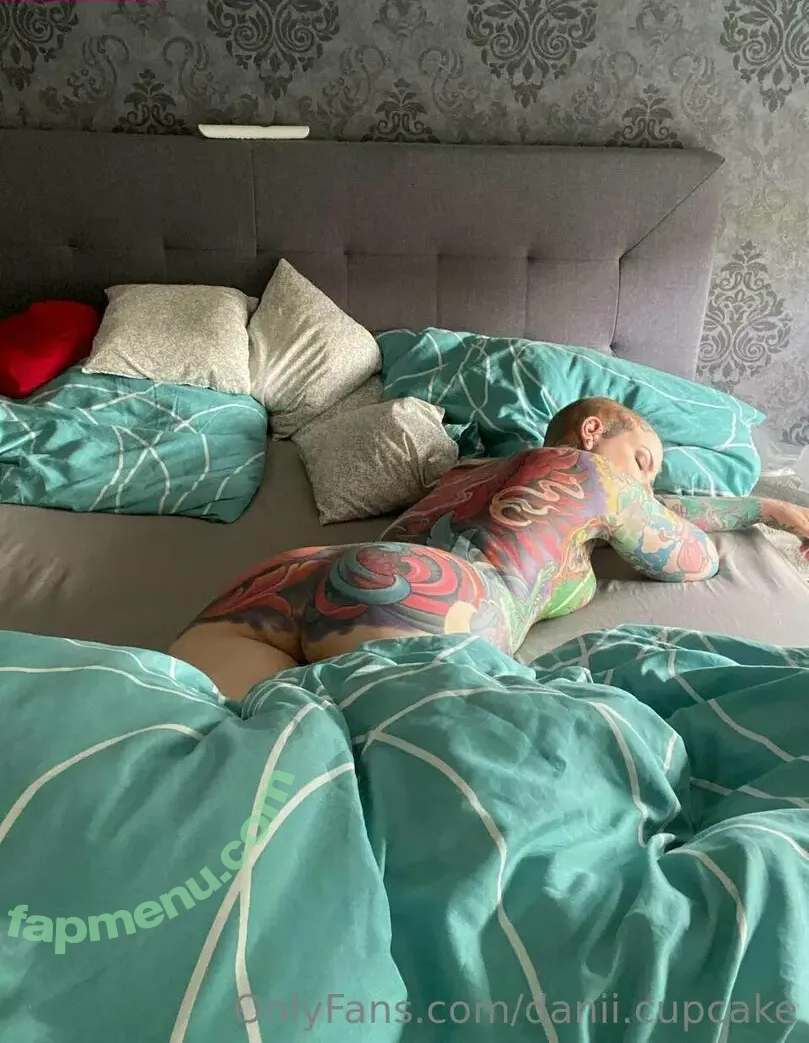 Danii.Cupcake nude photo #0135 (Danii.Cupcake)