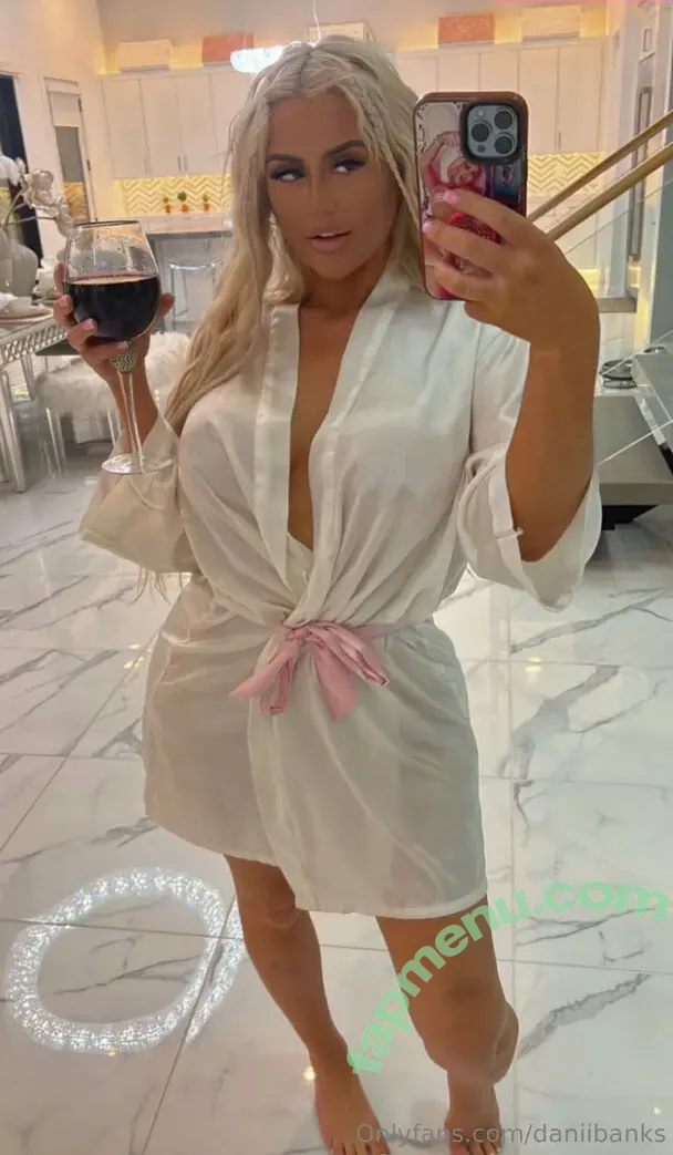 daniibanks nude photo #0137 (danii.banks)