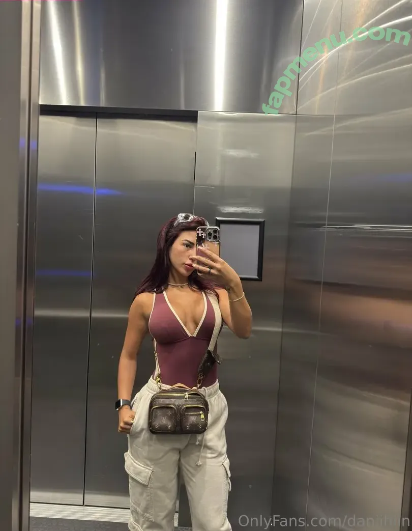 daniihiin nude photo #0021 (daniihiin)