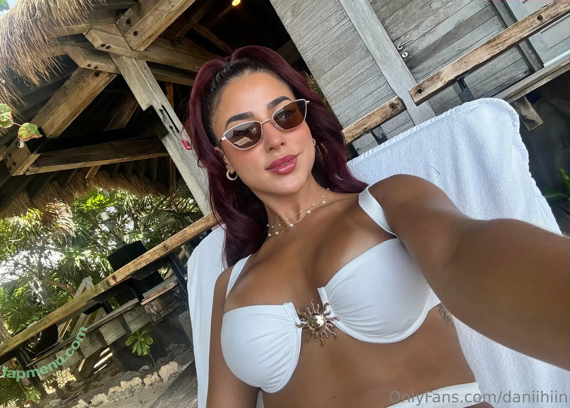 daniihiin nude photo #0033 (daniihiin)