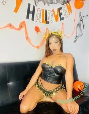 daniihott / babydani834 nude photo #0002