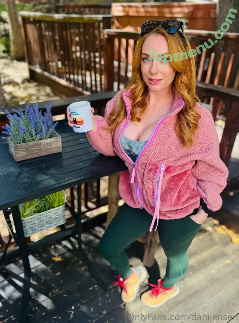 danijensen nude photo #0429 (realdanijensen)