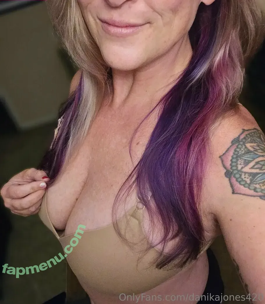danikajones420 nude photo #0020 (danikaj92)