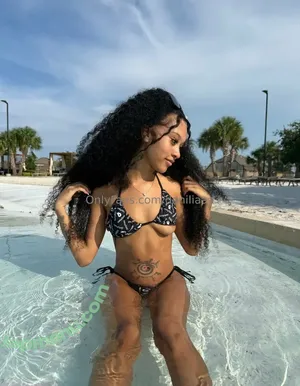 daniliaaa / daniiielaaa_a nude photo #0004