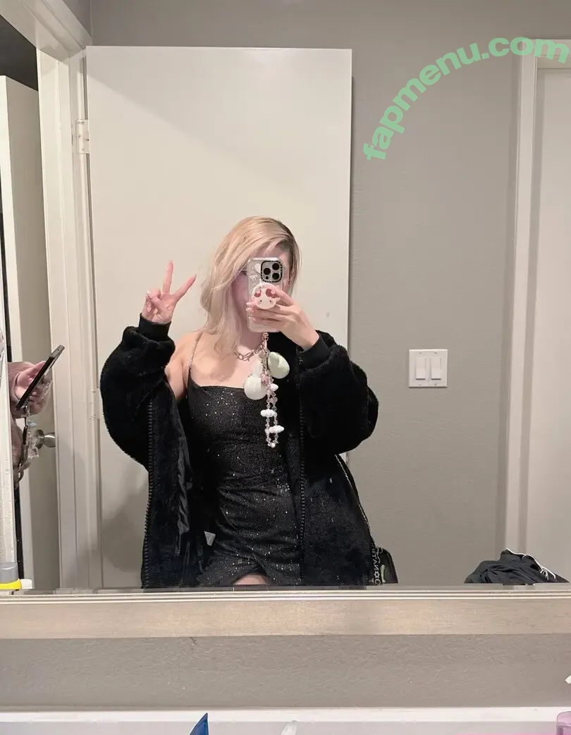 Danisaurz nude photo #0625 (Danisaurz)