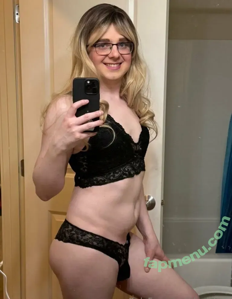 daniskye nude photo #0053 (daniskyecosplay)