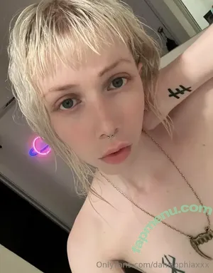 danisophiaxxx / danisophia.official nude photo #0112