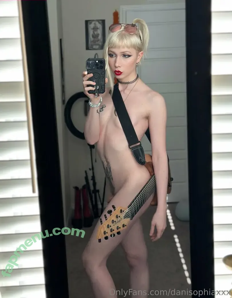 danisophiaxxx nude photo #0100 (danisophia.official)