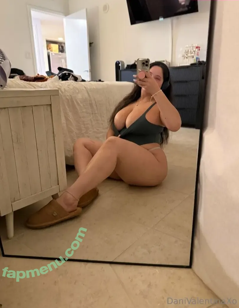 danivalentinaxo nude photo #0031 (danivalentine_x)