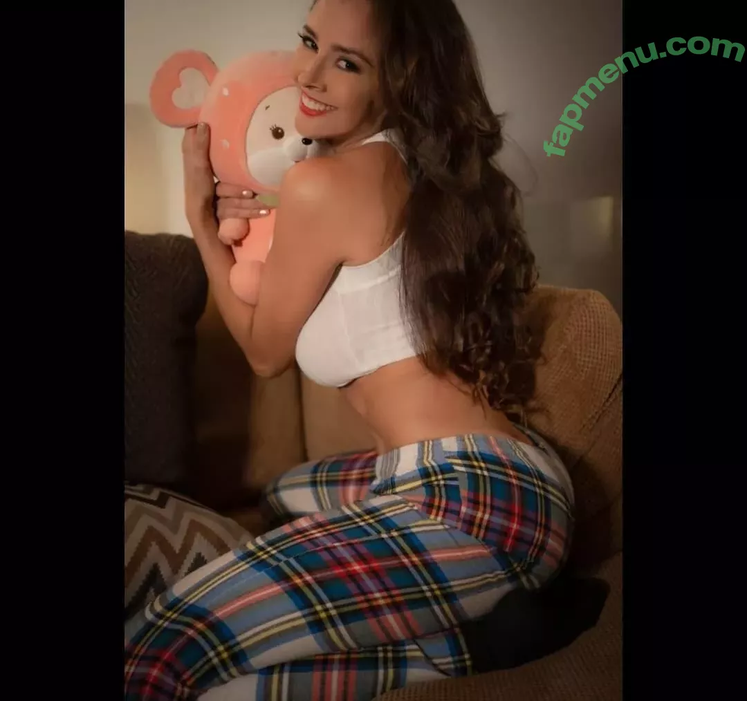 Danna Paola nude photo #0148 (danna / dannapaolaruiz)