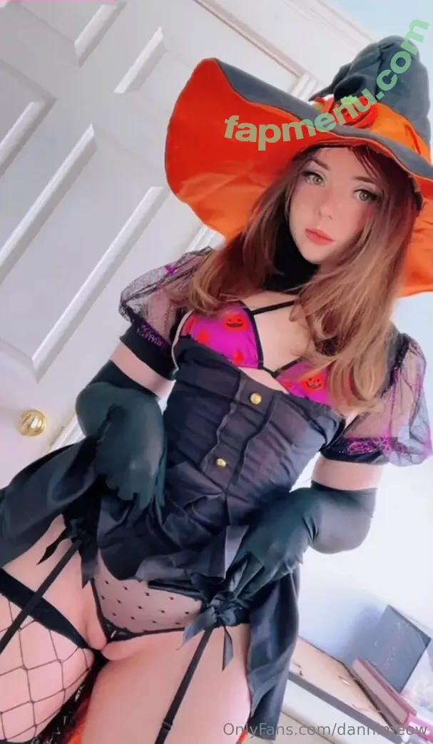 Danni Meow nude photo #0642 (Phatcatsama / danni_nyaa / dannimeow)