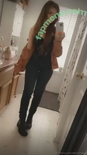 Danni Meow / Danni_nyaa / Phatcatsama / dannimeow nude photo #1241