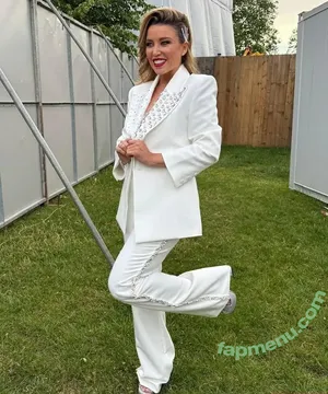 Danni Minogue / danniiminogue nude photo #7671