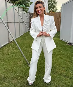 Danni Minogue / danniiminogue nude photo #7672