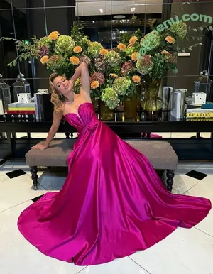 Danni Minogue / danniiminogue nude photo #7687