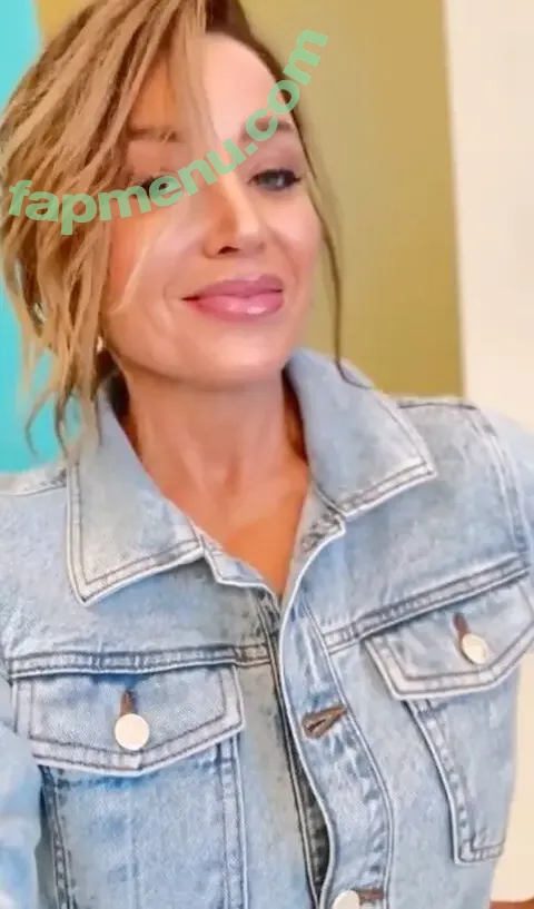 Danni Minogue nude photo #7383 (danniiminogue)