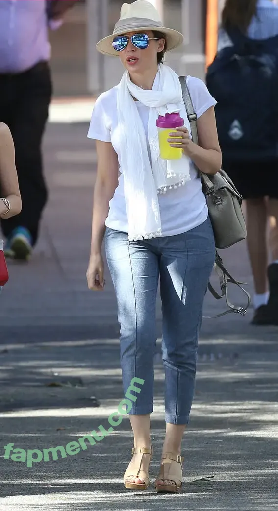 Danni Minogue nude photo #7395 (danniiminogue)