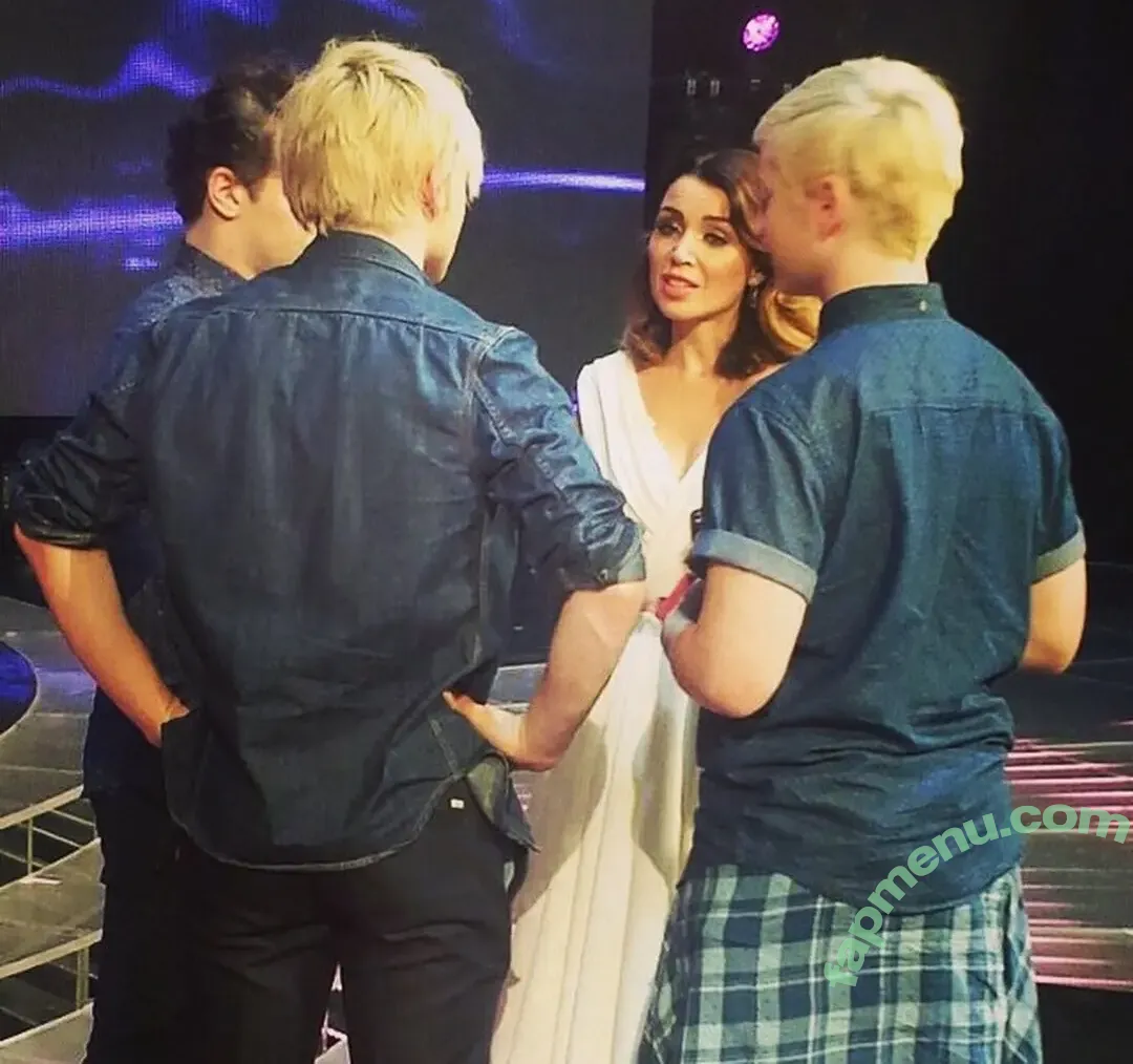 Danni Minogue nude photo #7402 (danniiminogue)