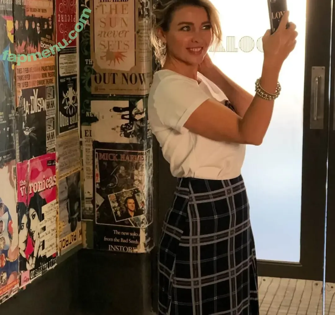 Danni Minogue nude photo #7422 (danniiminogue)