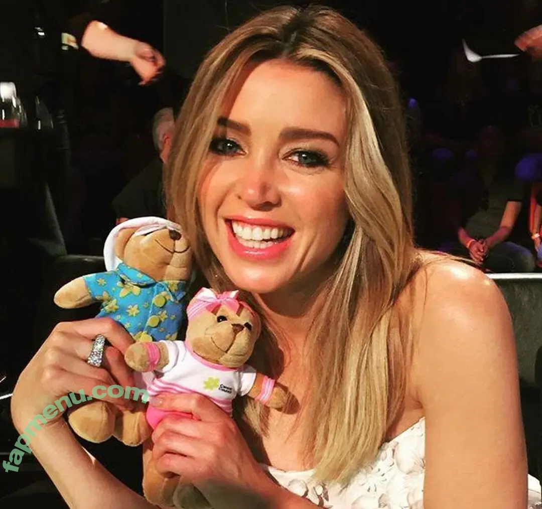 Danni Minogue nude photo #7450 (danniiminogue)