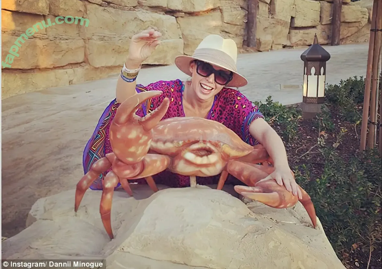 Danni Minogue nude photo #7467 (danniiminogue)