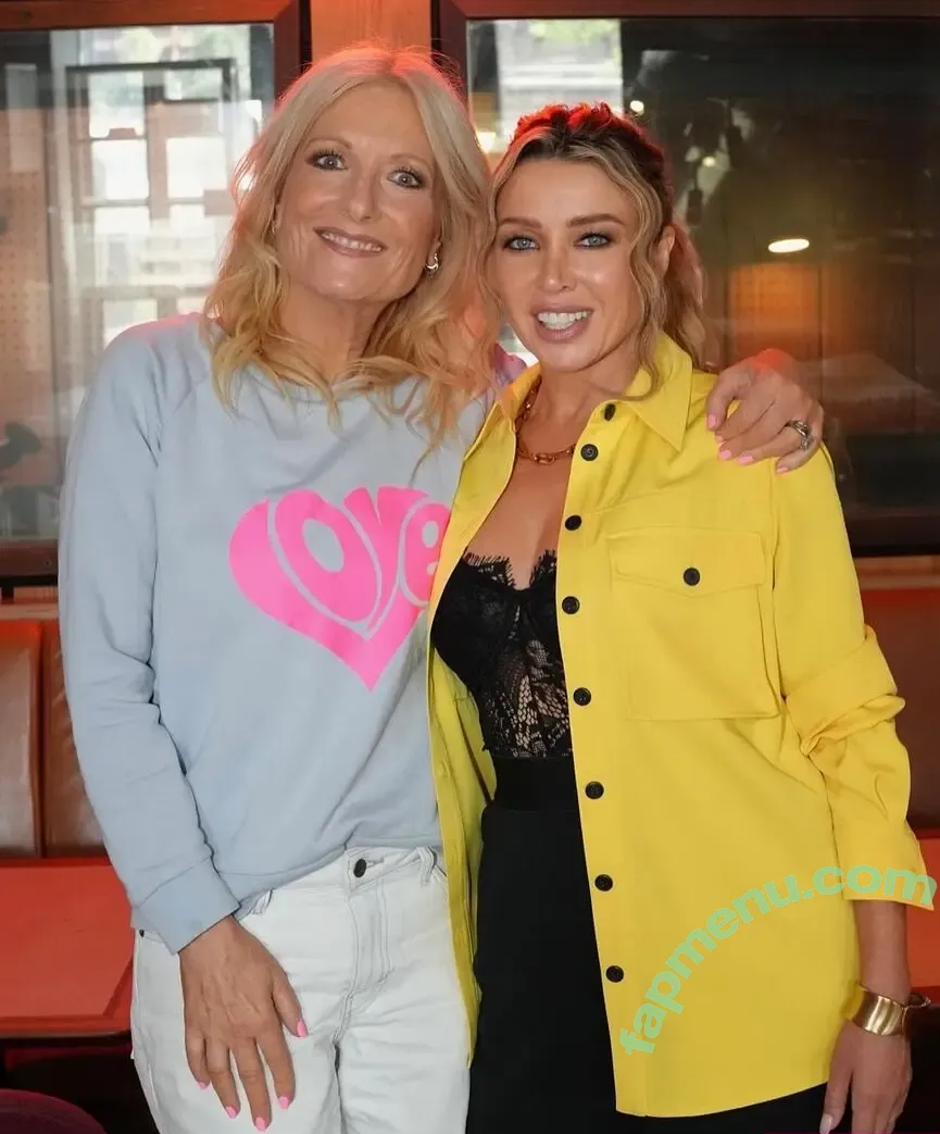 Danni Minogue nude photo #7667 (danniiminogue)