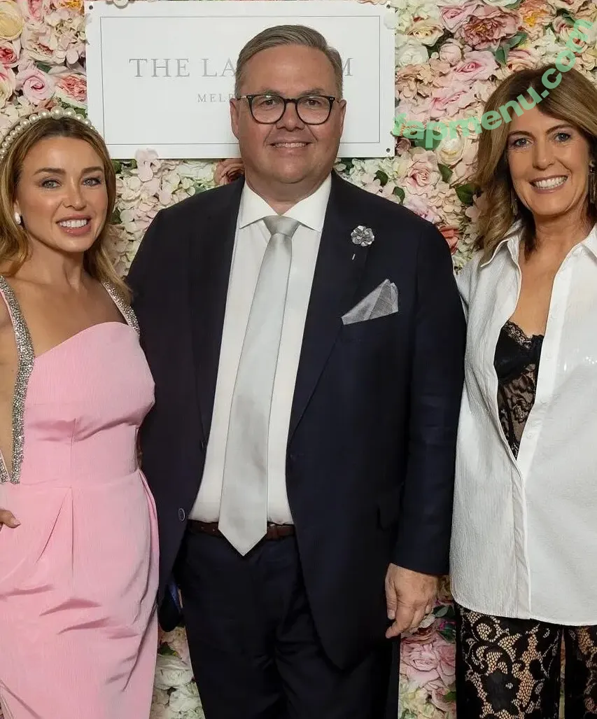 Danni Minogue nude photo #7673 (danniiminogue)