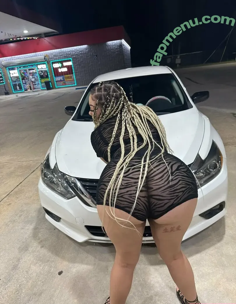 dannixoxoo nude photo #0017 (daniexoxo)