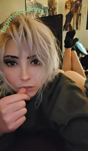  nude photo #0009