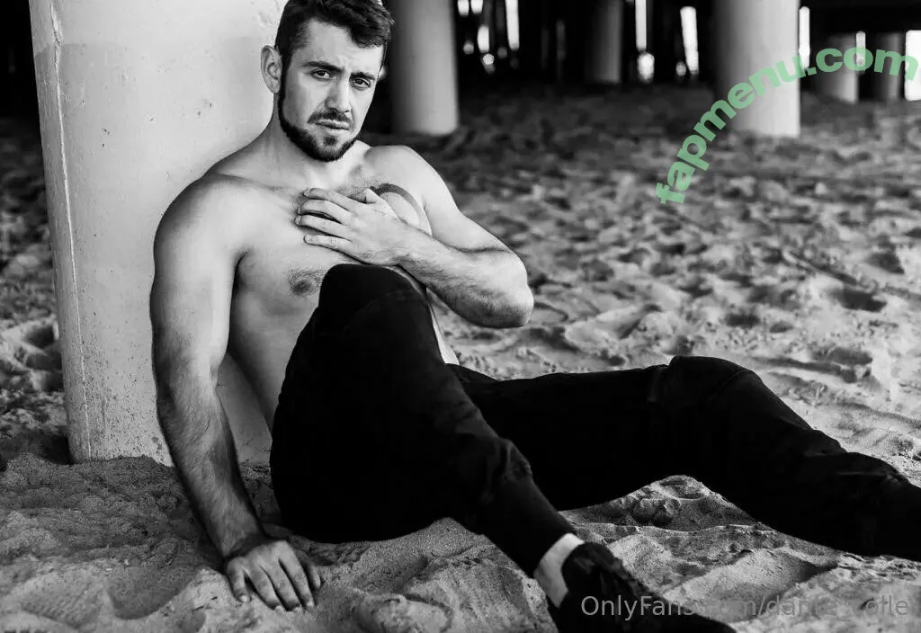 dante_colle nude photo #0243 (hippiegq_)