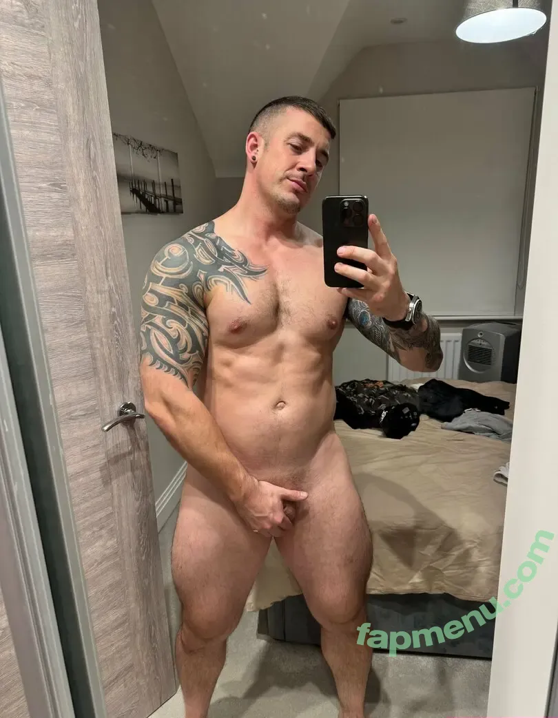 danthecobbler nude photo #0003 (dan_the_cobbler)