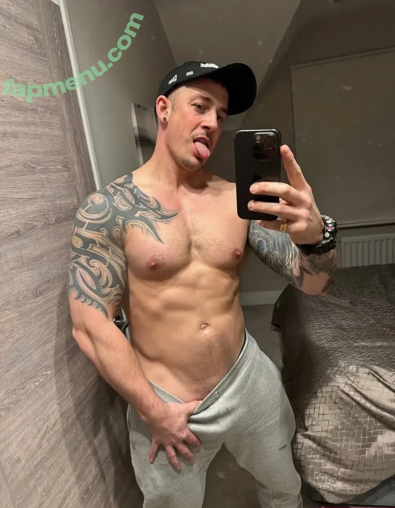 danthecobbler nude photo #0024 (dan_the_cobbler)