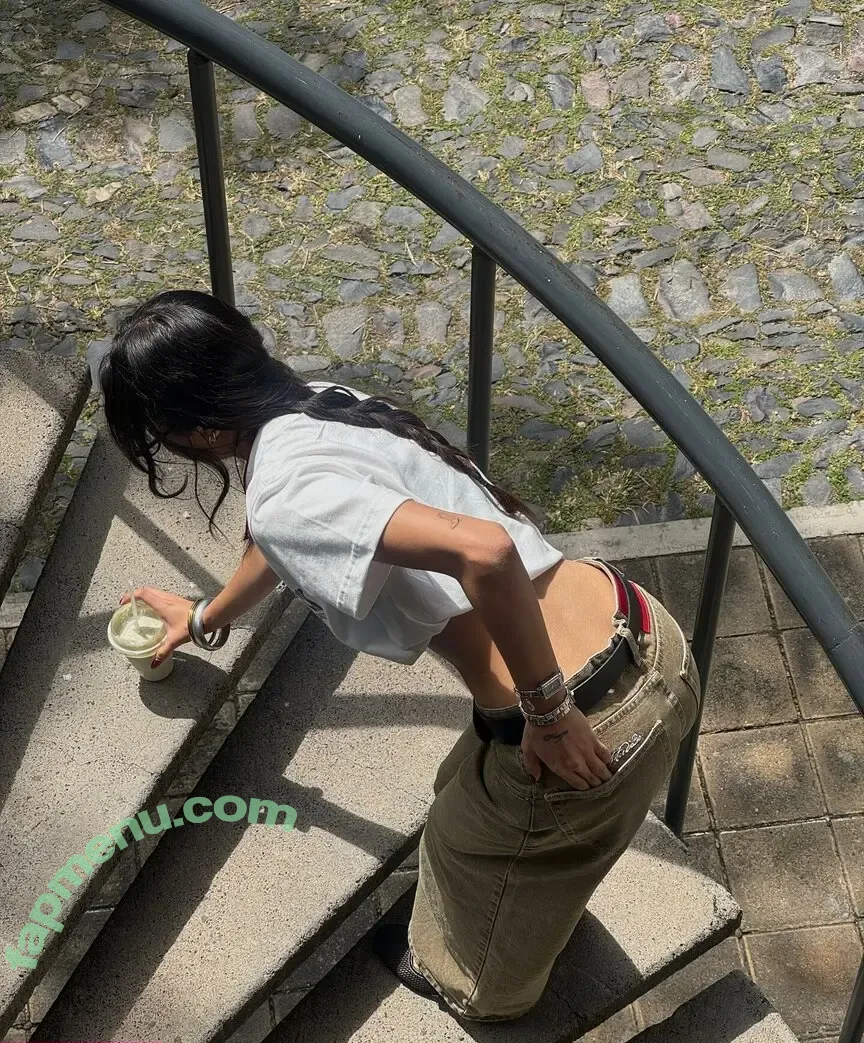 Dany Reyes nude photo #0210 (Age 20 / dannyvickx / dany_reyesv)