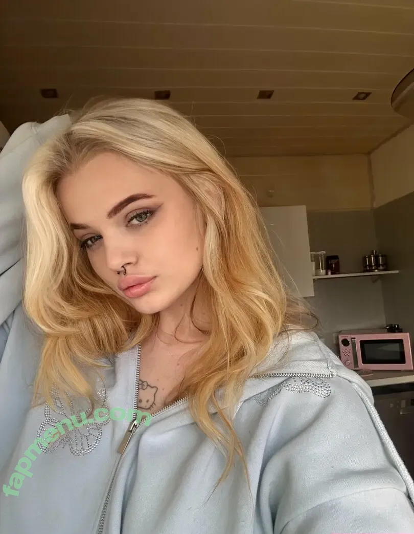 Danyelkax nude photo #0068 (danyelkaxo)